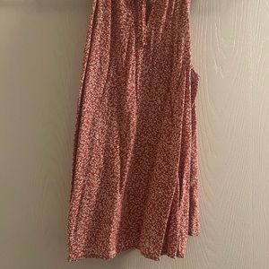 Old Navy Med (M) pink and white floral blouse